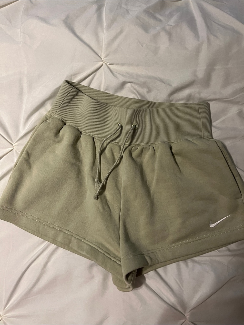 Nike Sportswear Phoenix Fleece Women's High-Waisted Loose Shorts